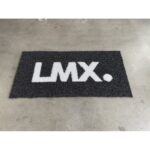 LMX1378 LMX.® Márkázott lábtörlő 100x50cm - Image 2